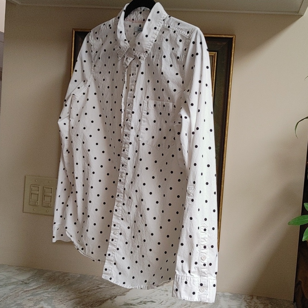 Croft & Barrow White Button-Down Shirt w Black Polka Dots Size M